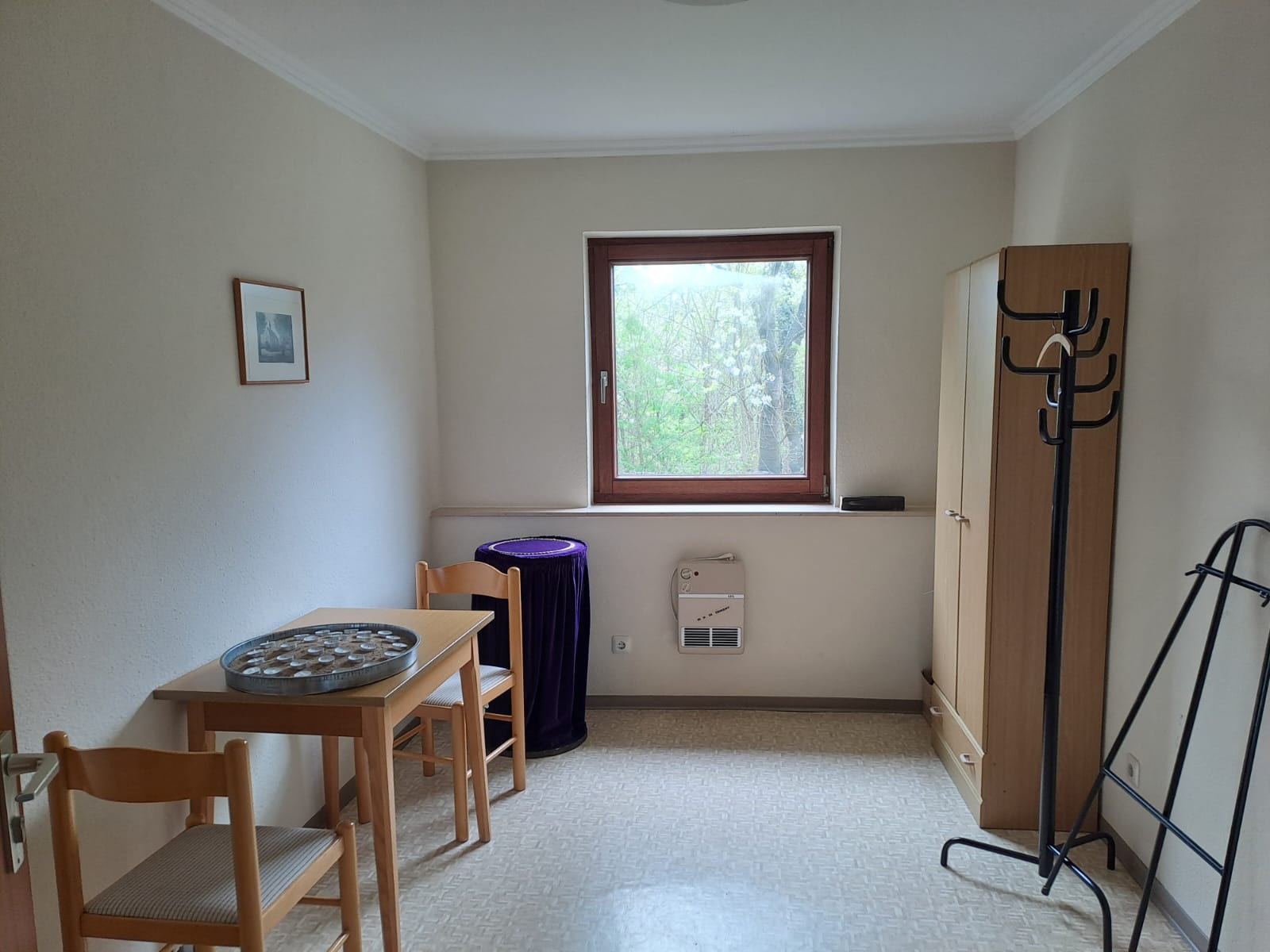 Mehr über den Artikel erfahren Mobiliar gesucht! Wer kann helfen?